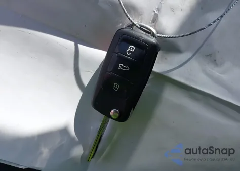 2013 Volkswagen Jetta 2.5L Se z USA, uszkodzony, nr VIN 3VWDX7AJ2DM351005